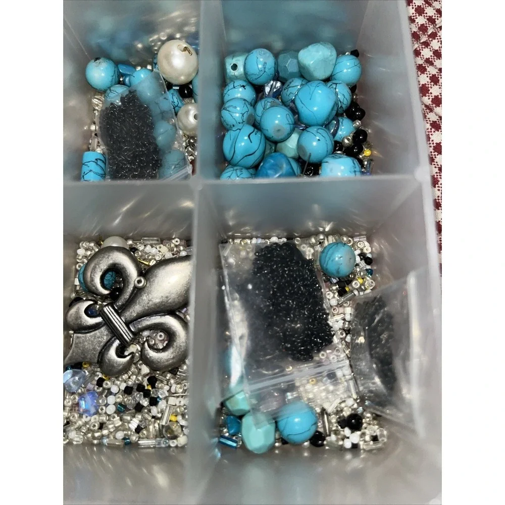 Seed Beads Lot , Findings , Turquoise Beads , Chains And‎ Divided Container